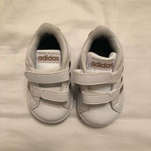 Baby girl rose gold Adidas